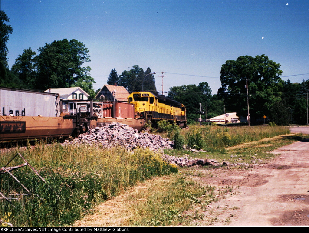 NYS&W train 555-date approximate